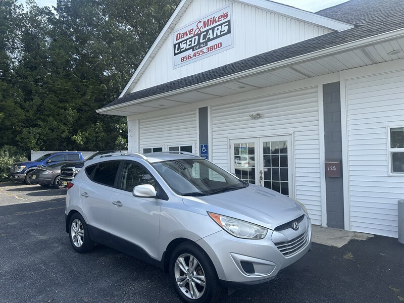 Used 2011 Hyundai Tucson GLS FWD image 2