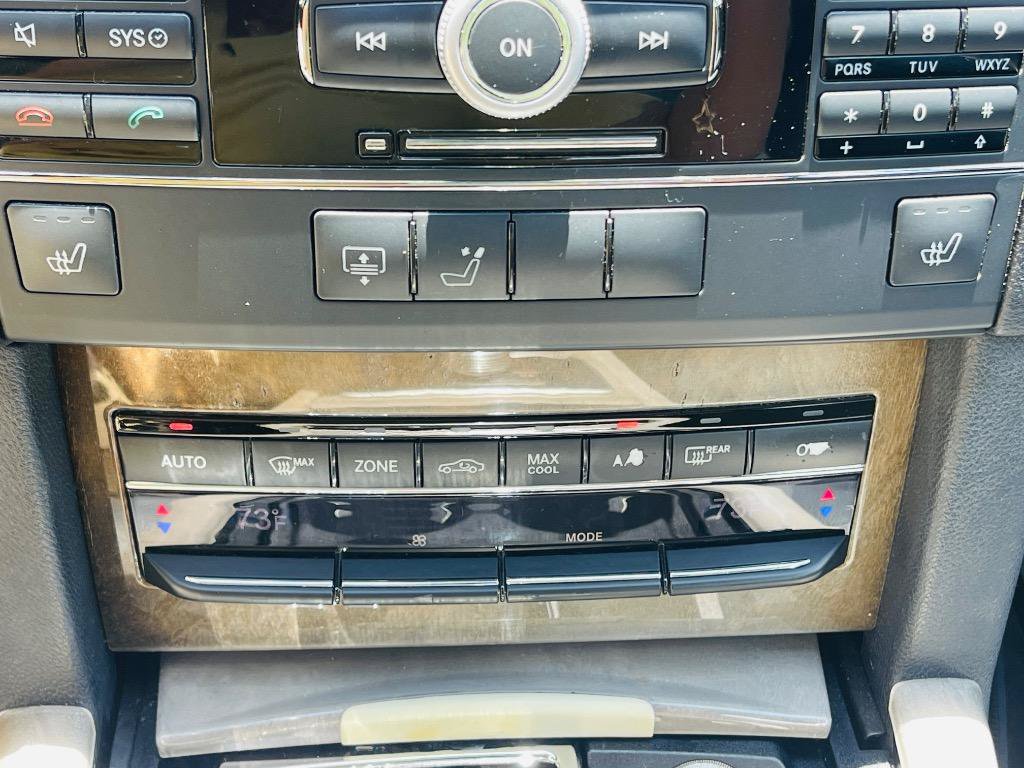 Used 2010 Mercedes-Benz E 350 Sedan image 30