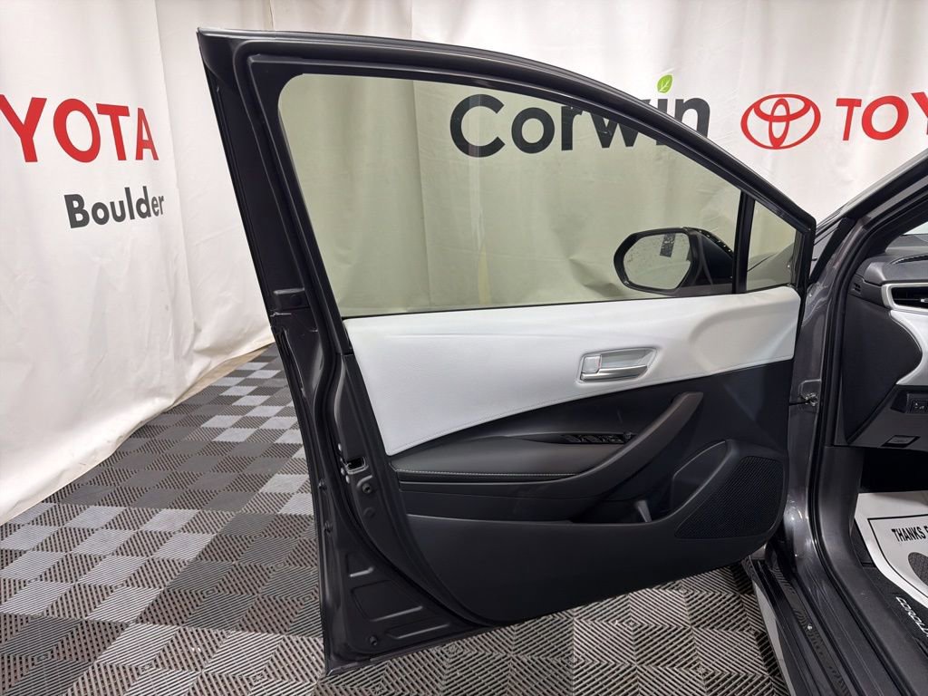 Used 2026 Toyota Corolla SE image 19