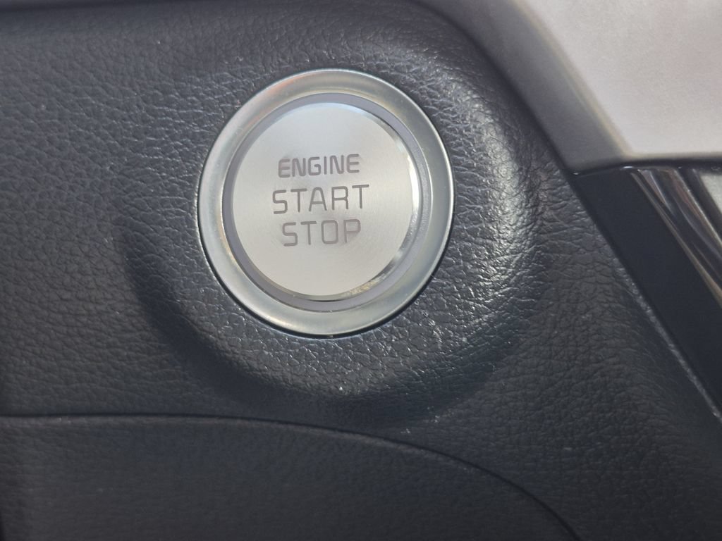 Used 2025 Kia Telluride S AWD/4WD image 23