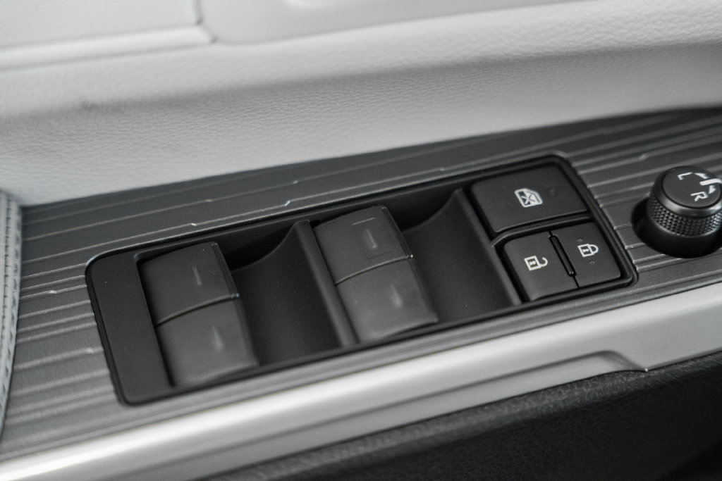 New 2026 Toyota Sienna XLE AWD/4WD image 33