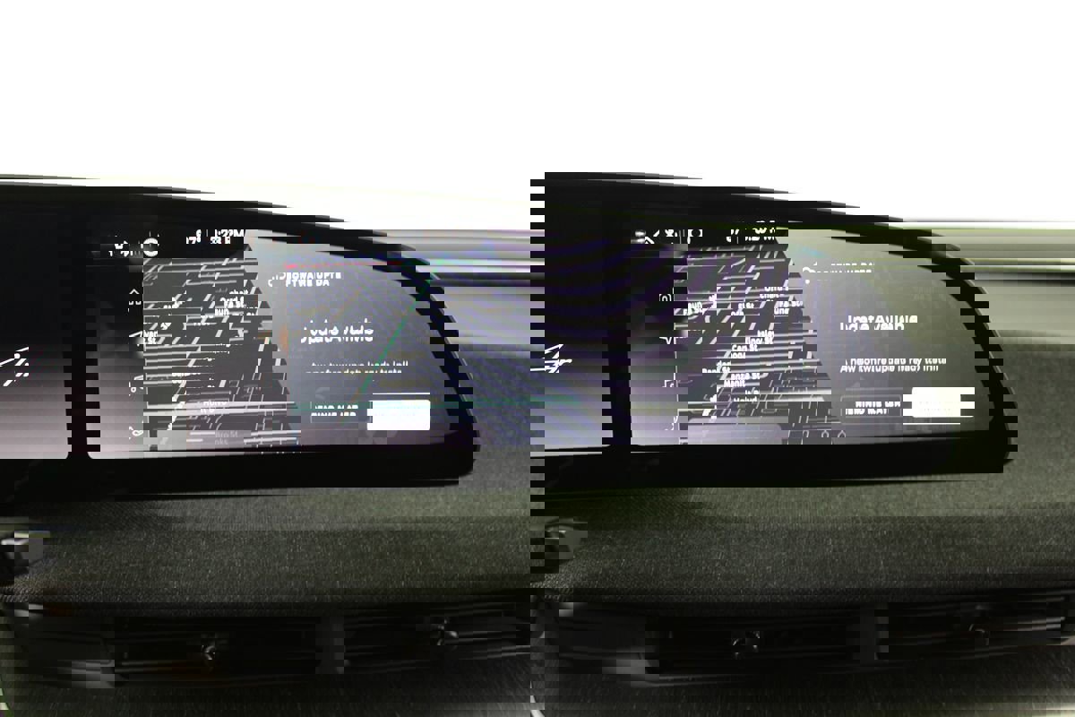 Used 2024 Lucid Air Pure image 16