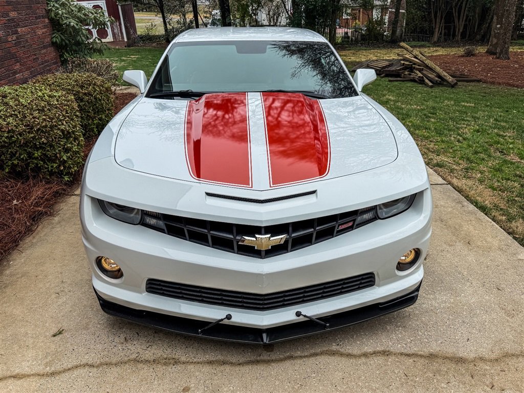 Used 2010 Chevrolet Camaro SS w/ RS Package RWD image 10
