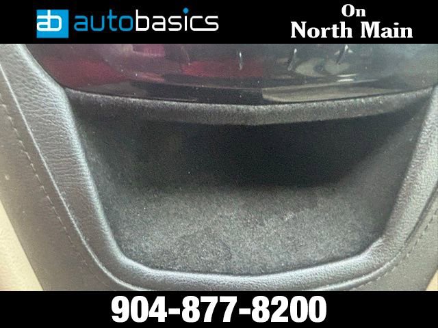 Used 2017 Cadillac XT5 FWD image 16