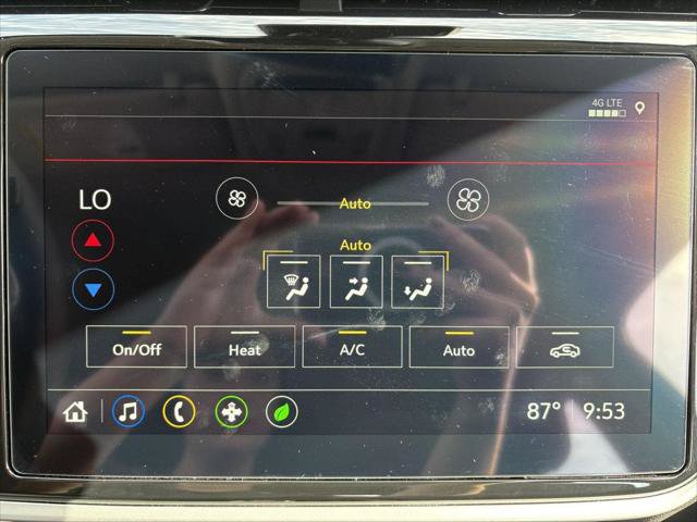 Used 2023 Chevrolet Bolt EUV Premier FWD image 15