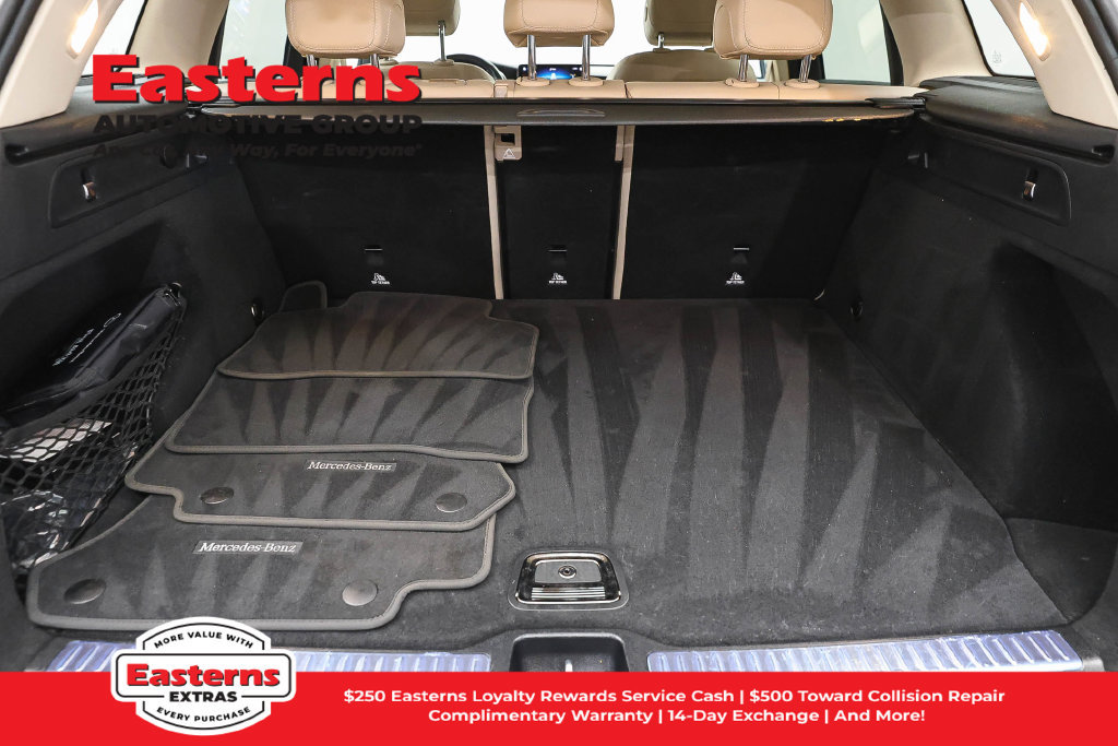 Used 2022 Mercedes-Benz GLC 300 w/ Premium Package Lite image 10