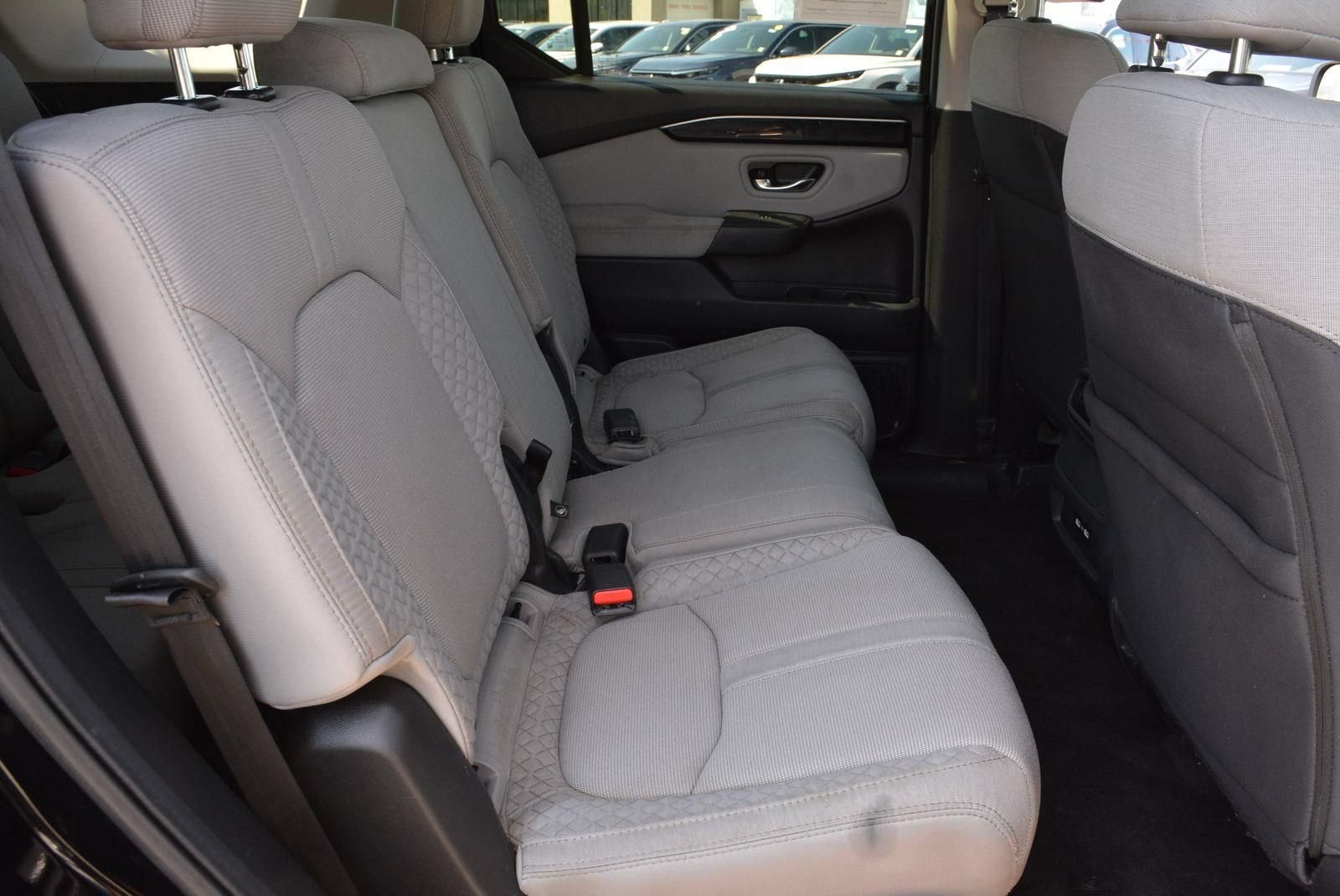 Used 2023 Honda Pilot LX image 19