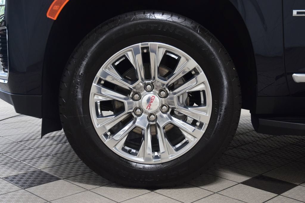 Used 2024 GMC Yukon Denali AWD/4WD image 30