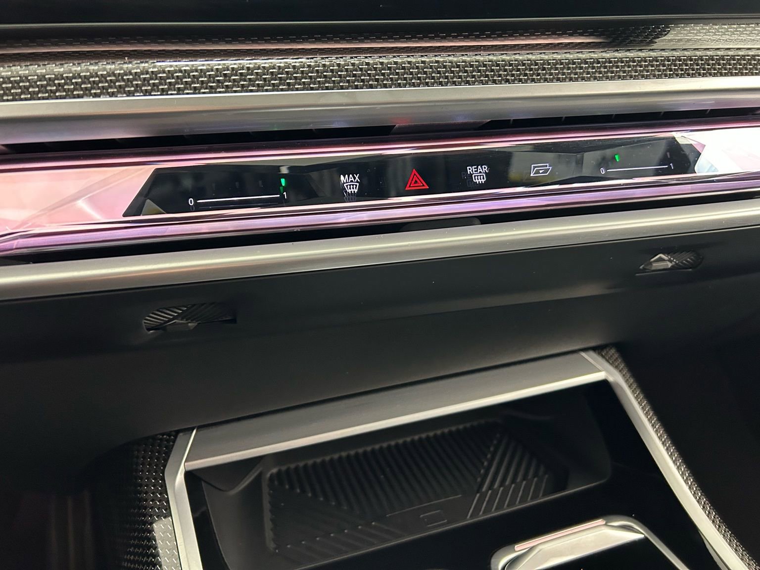 Used 2023 BMW 760i xDrive AWD/4WD image 19