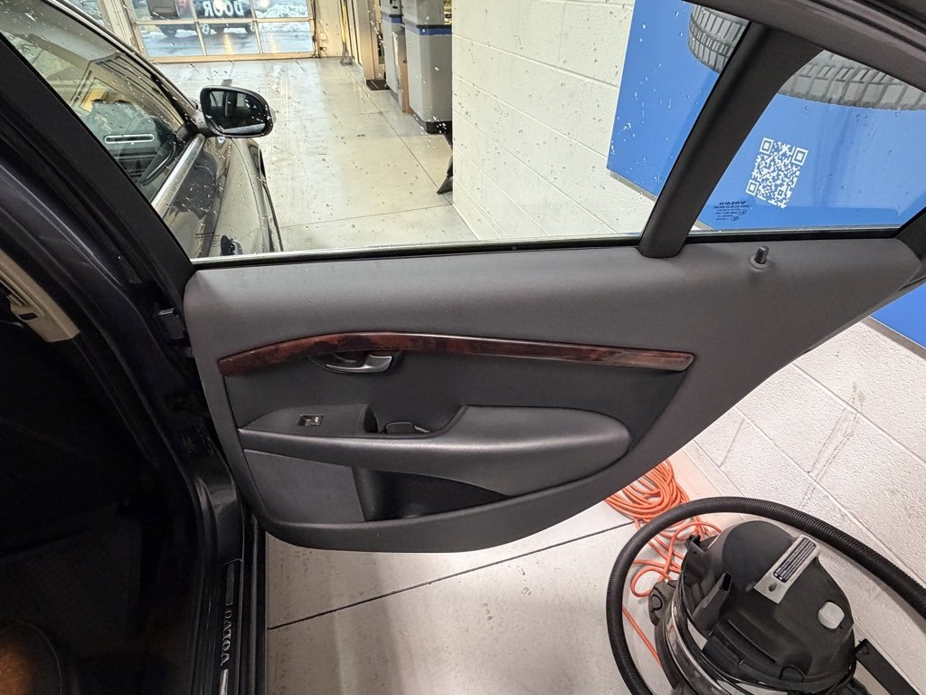 Used 2007 Volvo S80 3.2 image 13