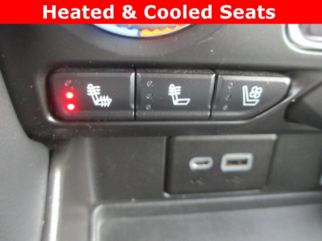 Used 2023 GMC Yukon XL SLT image 15