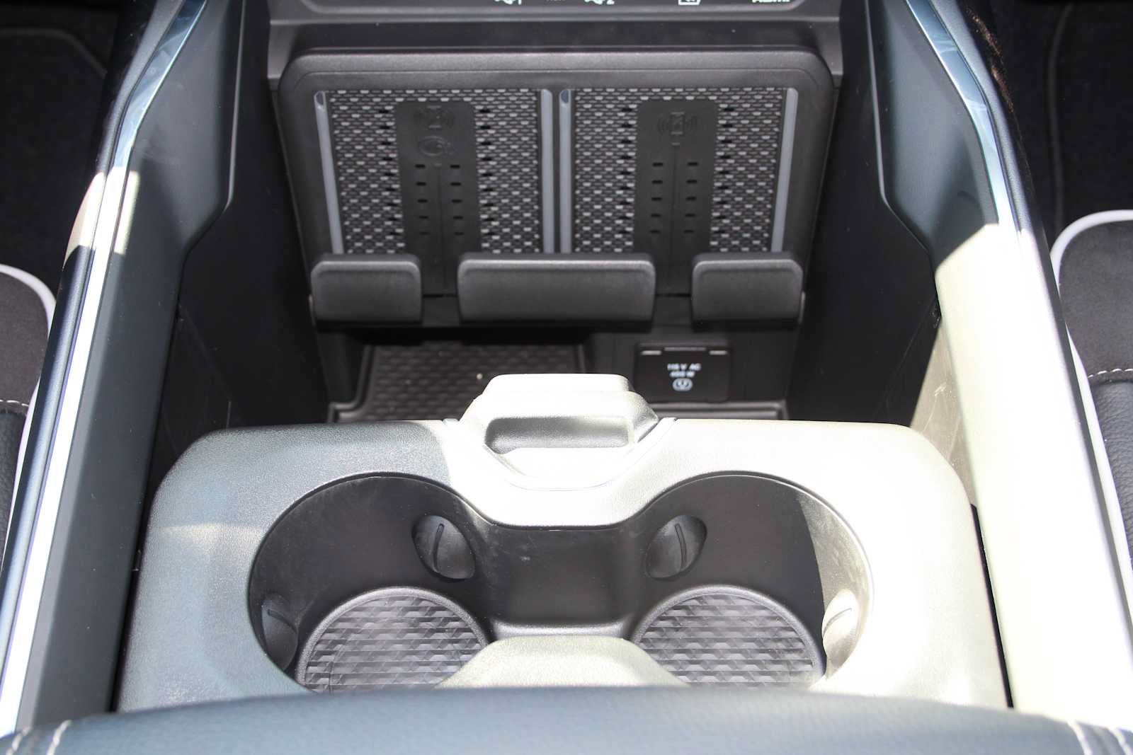 Used 2025 RAM 1500 Laramie w/ Night Edition AWD/4WD image 32