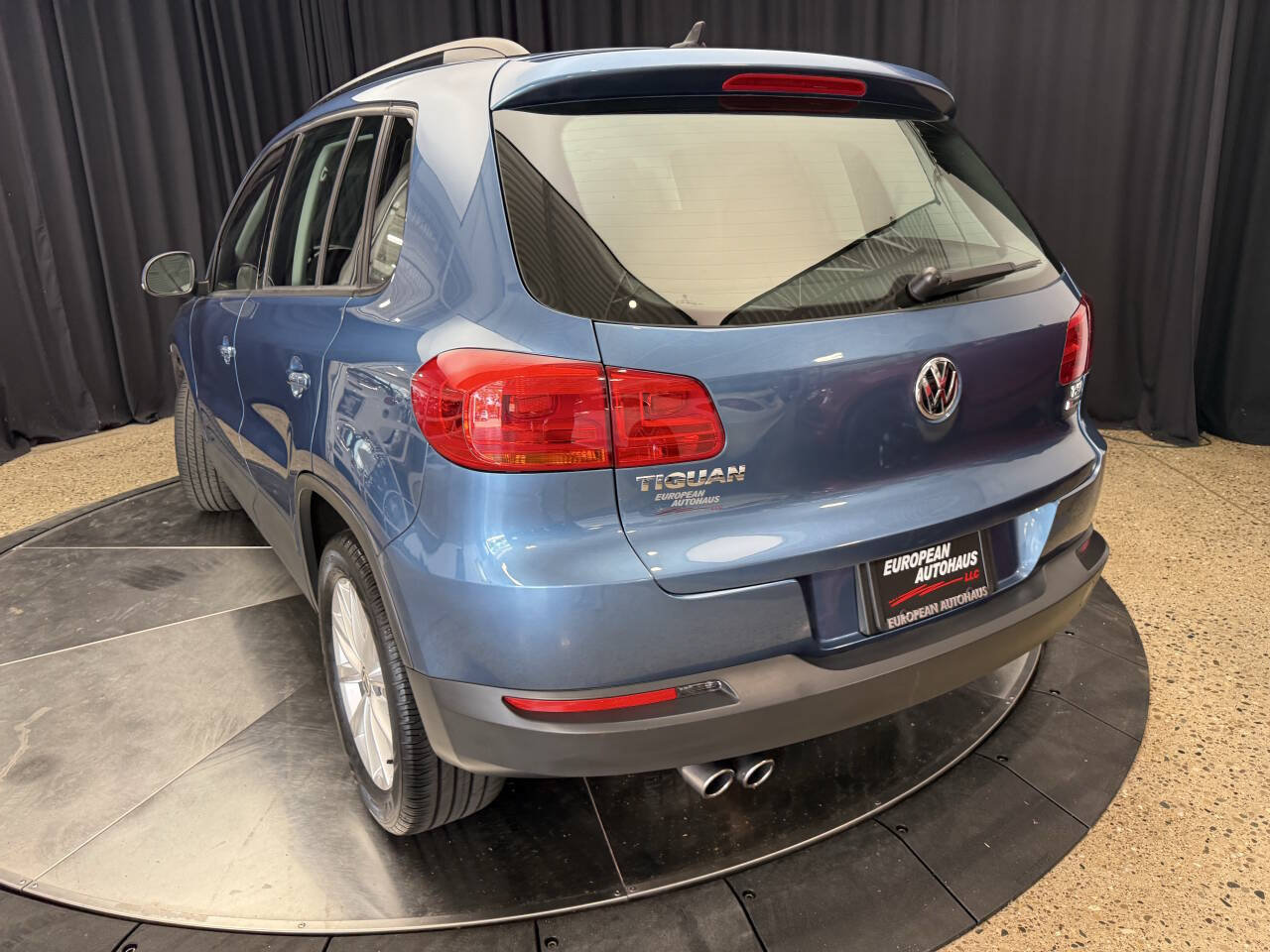 Used 2018 Volkswagen Tiguan Limited w/ Premium Package AWD/4WD image 7