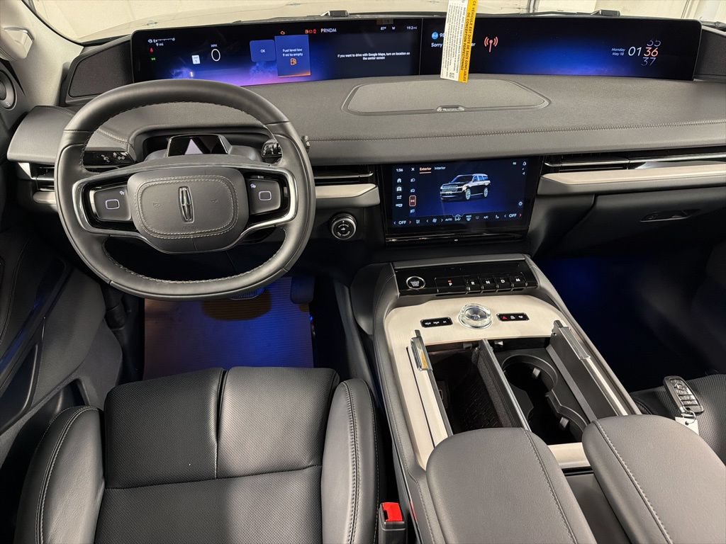 New 2026 Lincoln Navigator Premiere AWD/4WD image 8