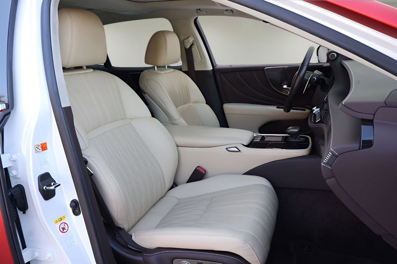Used 2019 Lexus LS 500 w/ Interior Upgrade Package RWD image 18