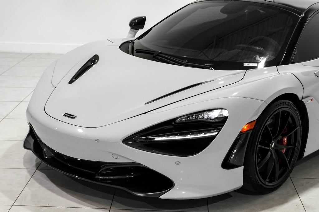 Used 2020 McLaren 720S Performance RWD image 45