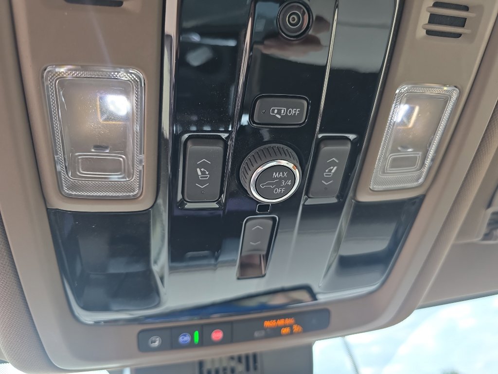 New 2026 GMC Yukon Denali w/ LPO, Floor Liner Package image 31