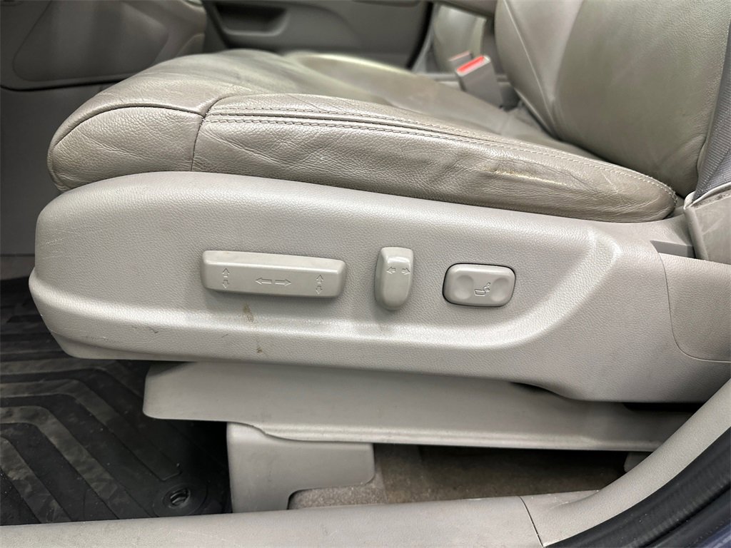 Used 2012 Honda CR-V EX-L image 10