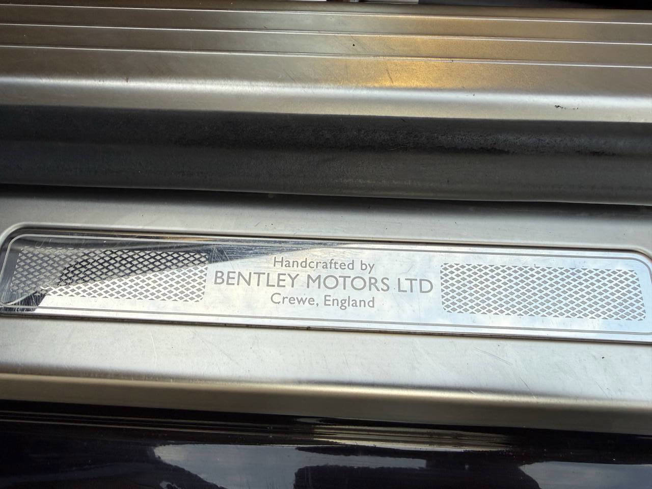 Used 2014 Bentley Flying Spur W12 image 23