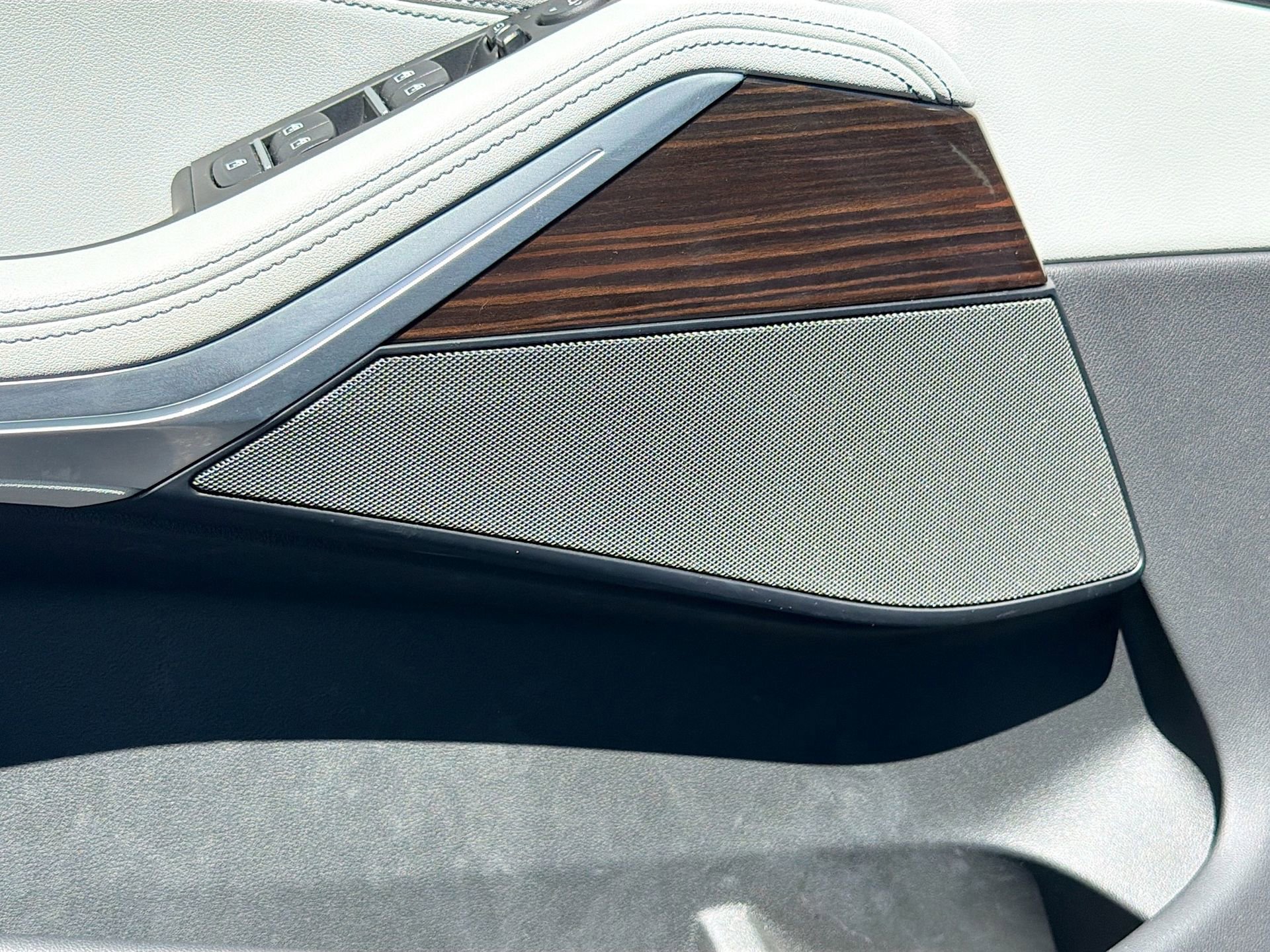 Certified 2024 BMW X5 sDrive40i w/ Premium Package image 25