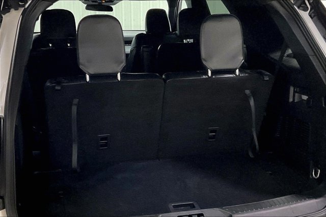 Used 2025 Ford Explorer ST-Line AWD/4WD image 38