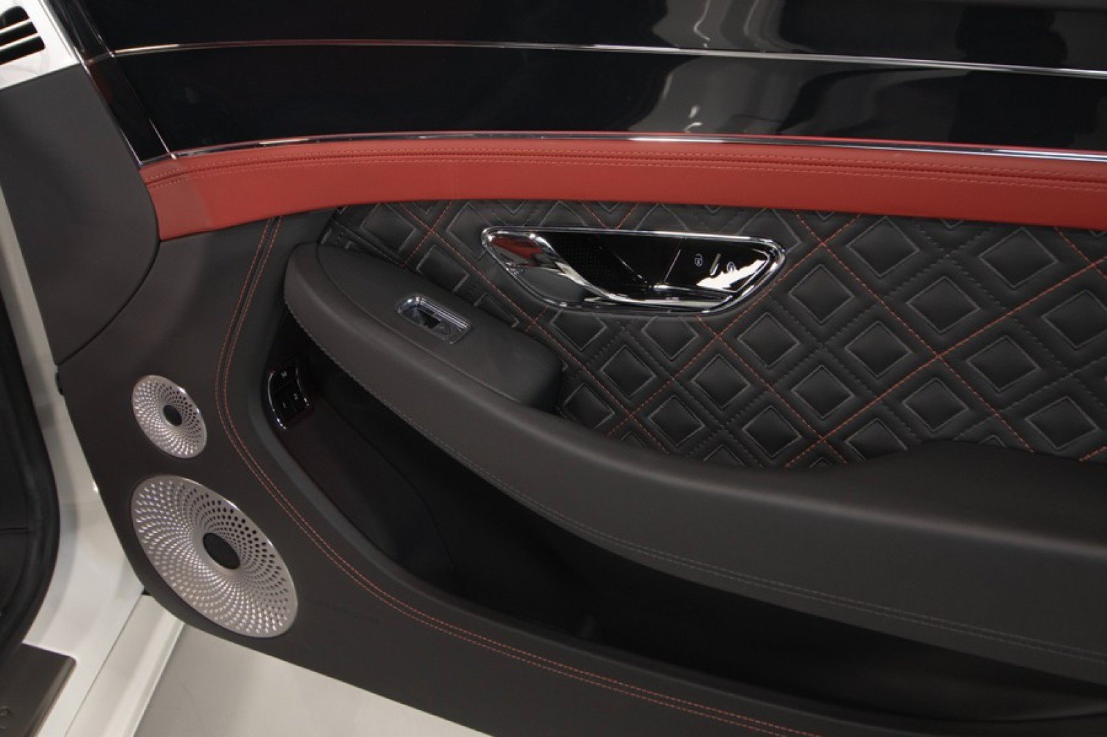 Used 2020 Bentley Continental GT V8 AWD/4WD image 42