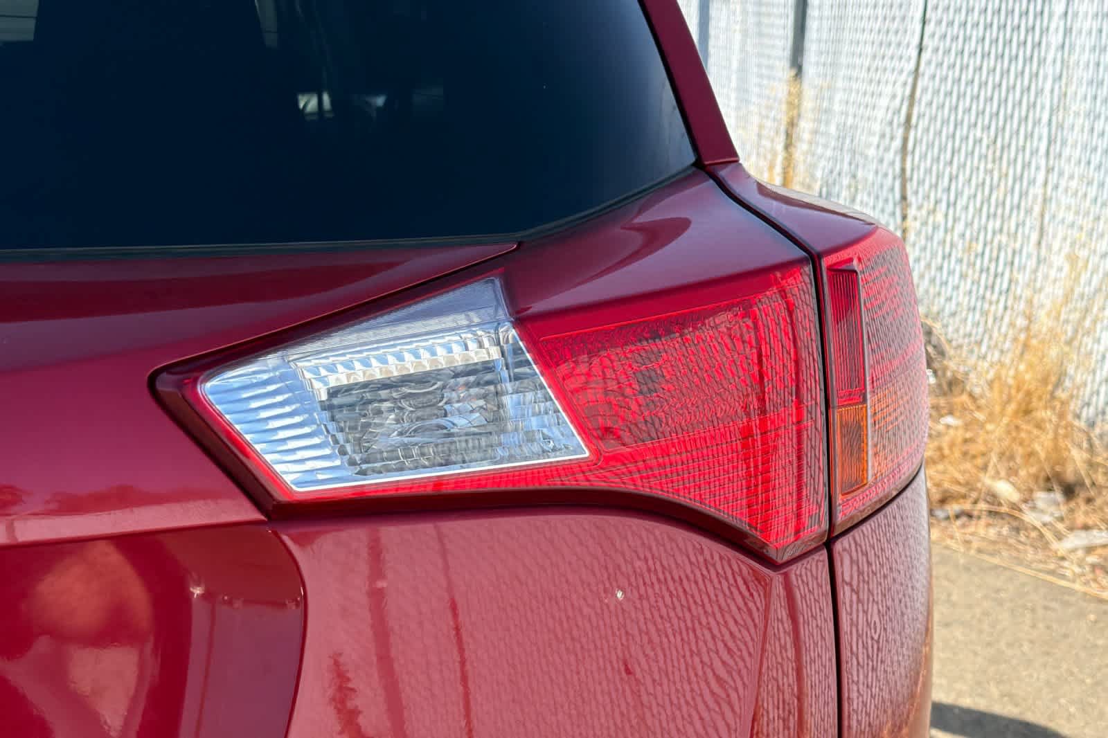 Used 2015 Toyota RAV4 XLE AWD/4WD image 21