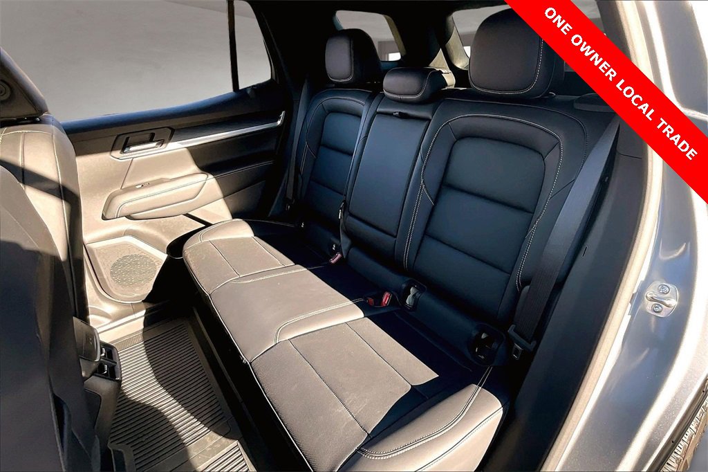 Used 2025 GMC Terrain Elevation w/ Elevation Premium Package image 26