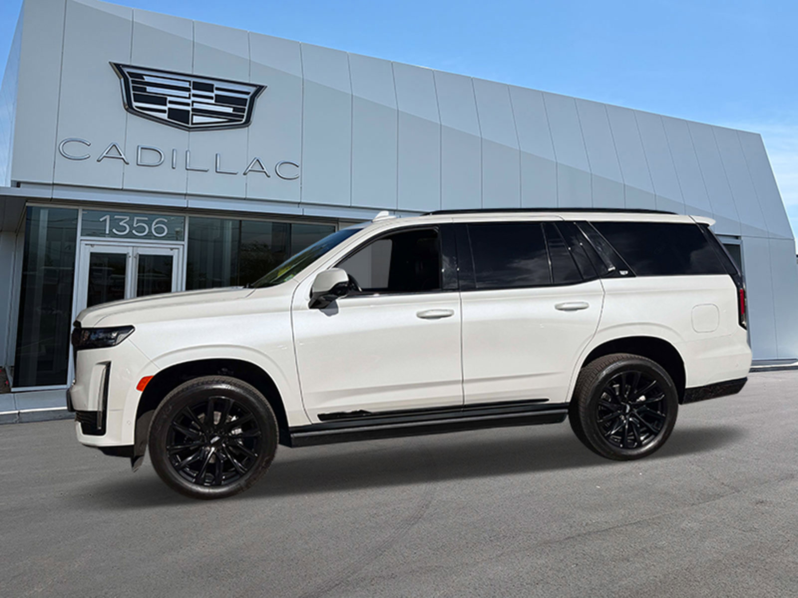 Used 2023 Cadillac Escalade Sport Platinum w/ LPO, ONYX Package AWD/4WD image 3