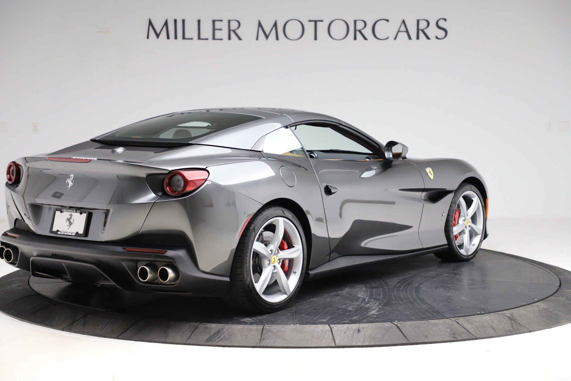 Certified 2020 Ferrari Portofino RWD image 16