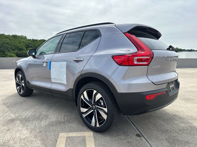 New 2026 Volvo XC40 B5 Ultra w/ Climate Package AWD/4WD image 5