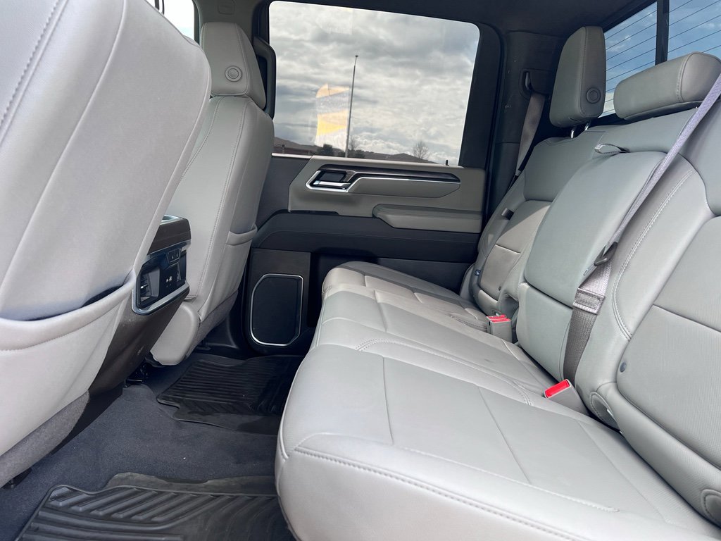 Used 2024 Chevrolet Silverado 3500 LTZ w/ LTZ Plus Package image 16