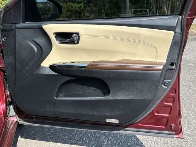 Used 2017 Toyota Avalon XLE Plus FWD image 14