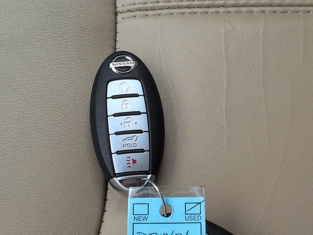 Used 2016 Nissan Pathfinder SL FWD image 30