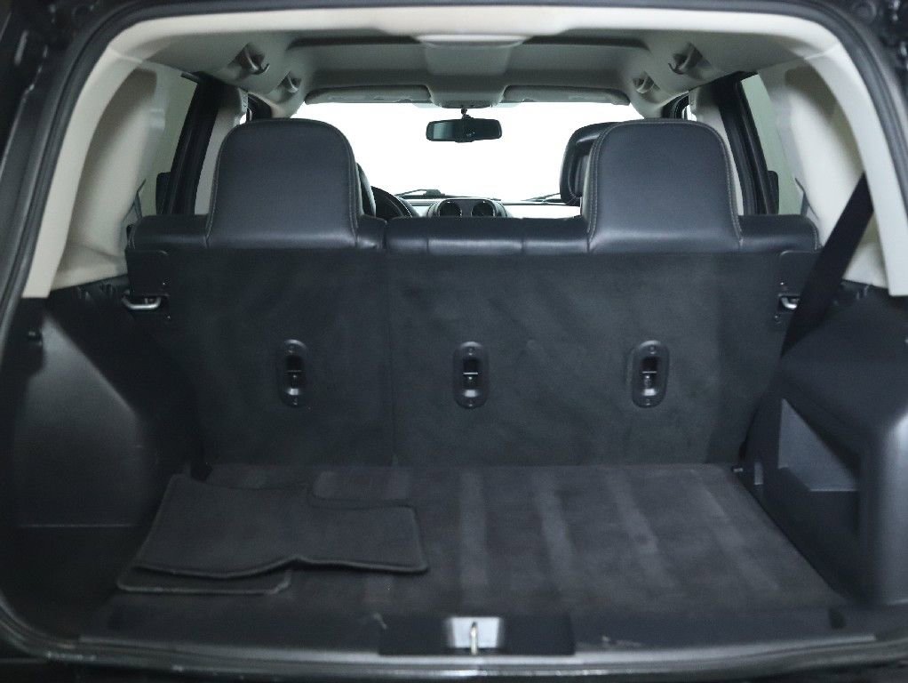 Used 2016 Jeep Patriot Sport w/ Power Value Group AWD/4WD image 27