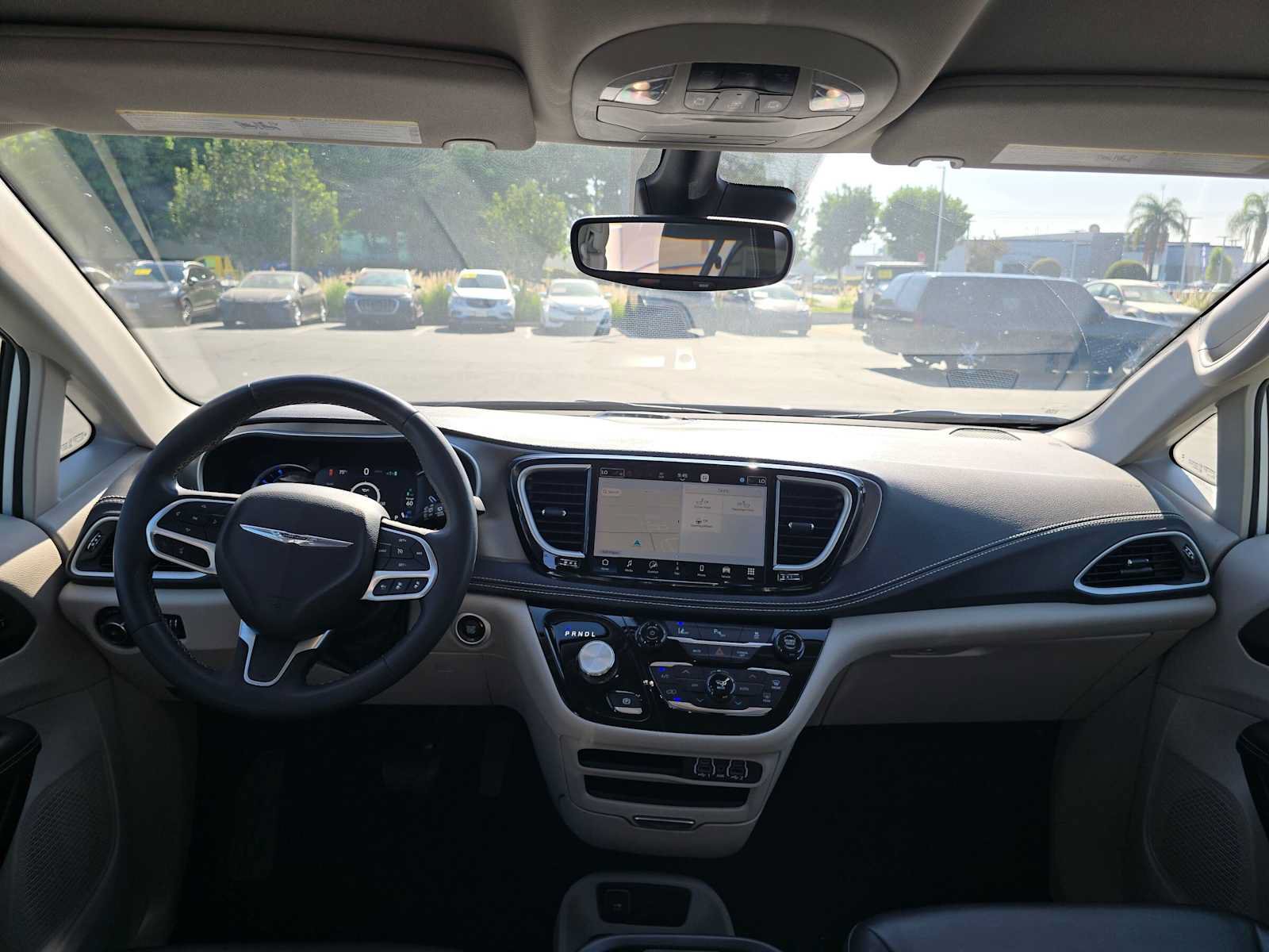 Used 2024 Chrysler Pacifica Limited FWD image 20