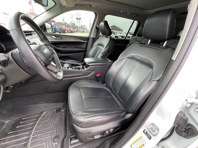 Used 2022 Jeep Grand Cherokee L Limited image 12