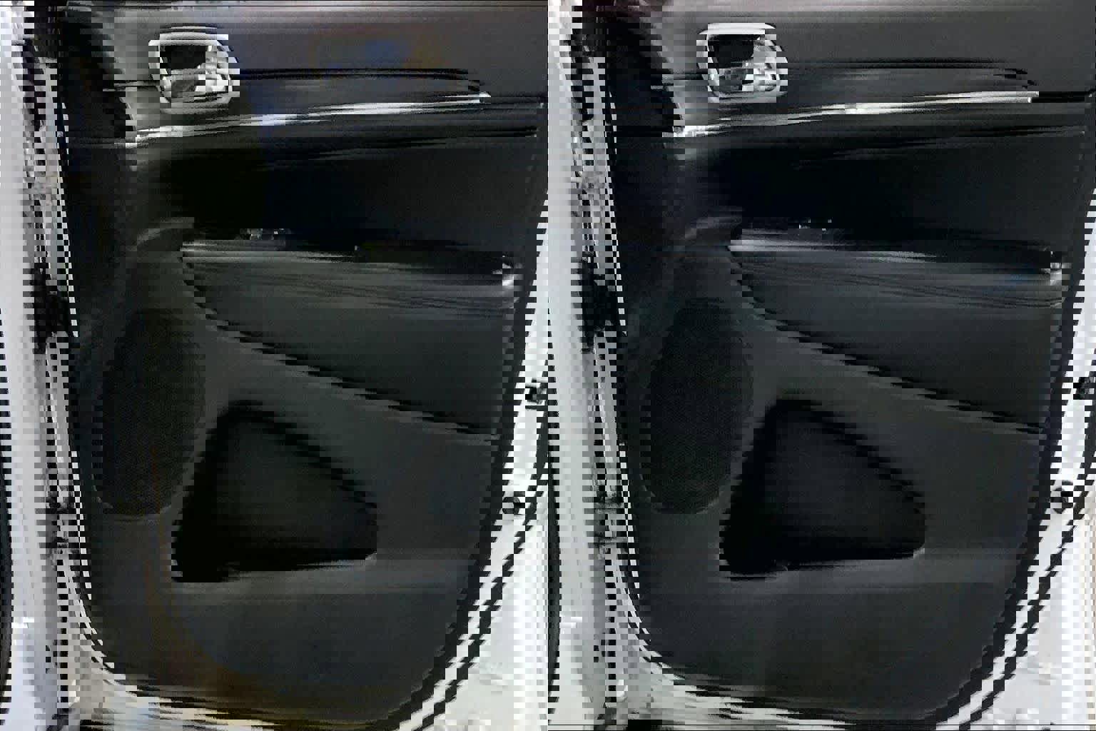 Used 2019 Jeep Grand Cherokee Limited w/ Luxury Group II image 22