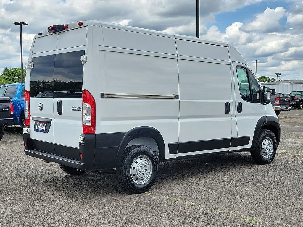 Used 2023 RAM ProMaster 2500 FWD image 12