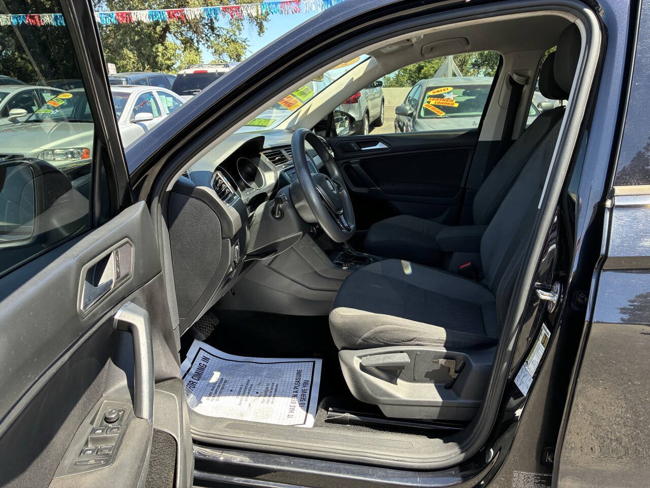 Used 2020 Volkswagen Tiguan S FWD image 3