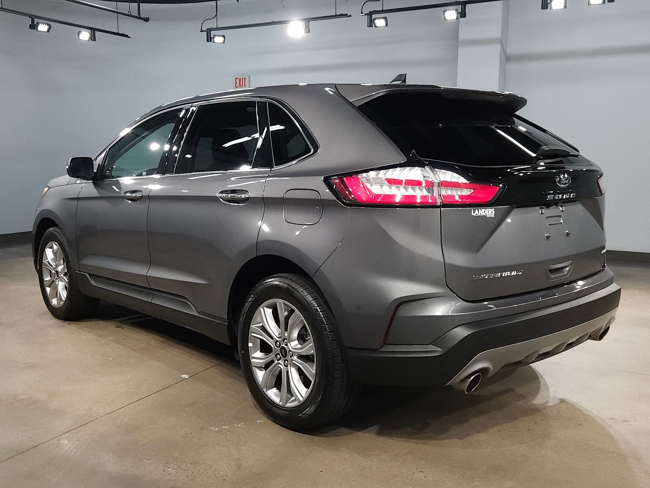 Used 2024 Ford Edge Titanium image 5