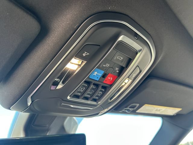 New 2025 Jeep Grand Cherokee L Overland w/ Advanced Protech Group III AWD/4WD image 31