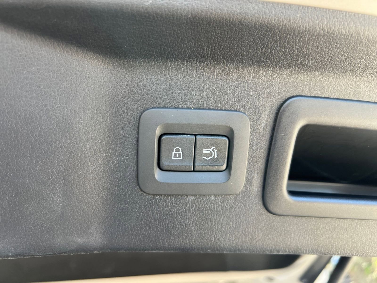 Used 2025 MAZDA CX-90 3.3 Turbo w/ Preferred Package image 27