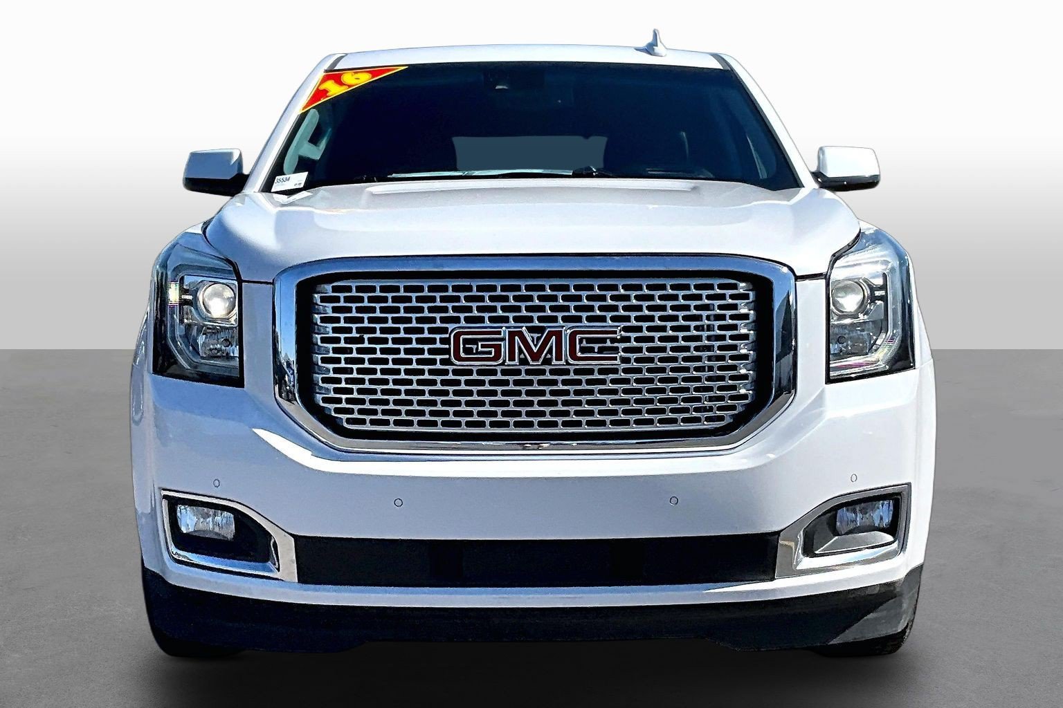 Used 2016 GMC Yukon Denali w/ Open Road Package AWD/4WD image 3