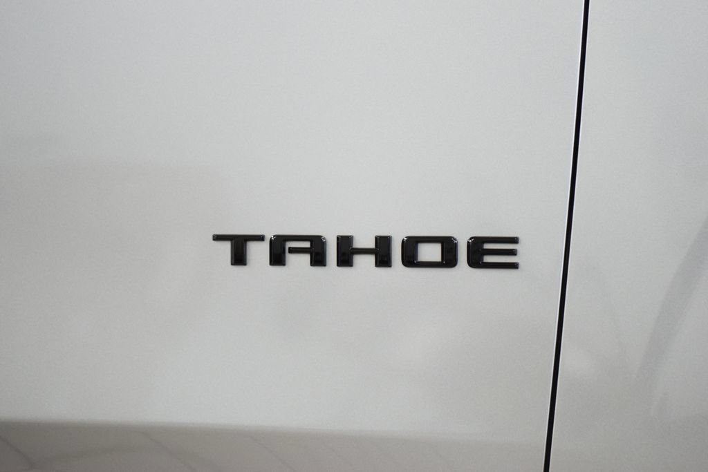 Used 2024 Chevrolet Tahoe RST w/ Luxury Package AWD/4WD image 14