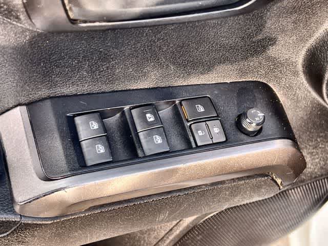 Used 2021 Toyota Tacoma SR5 w/ Trail Edition image 23