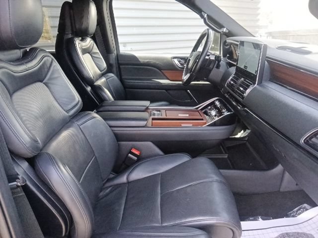 Used 2024 Lincoln Navigator Reserve AWD/4WD image 37