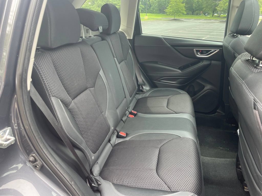 Used 2022 Subaru Forester Premium AWD/4WD image 21