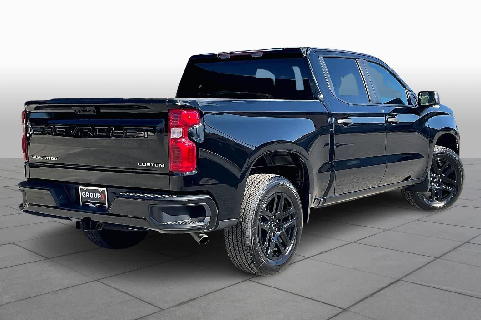 Used 2026 Chevrolet Silverado 1500 Custom image 11