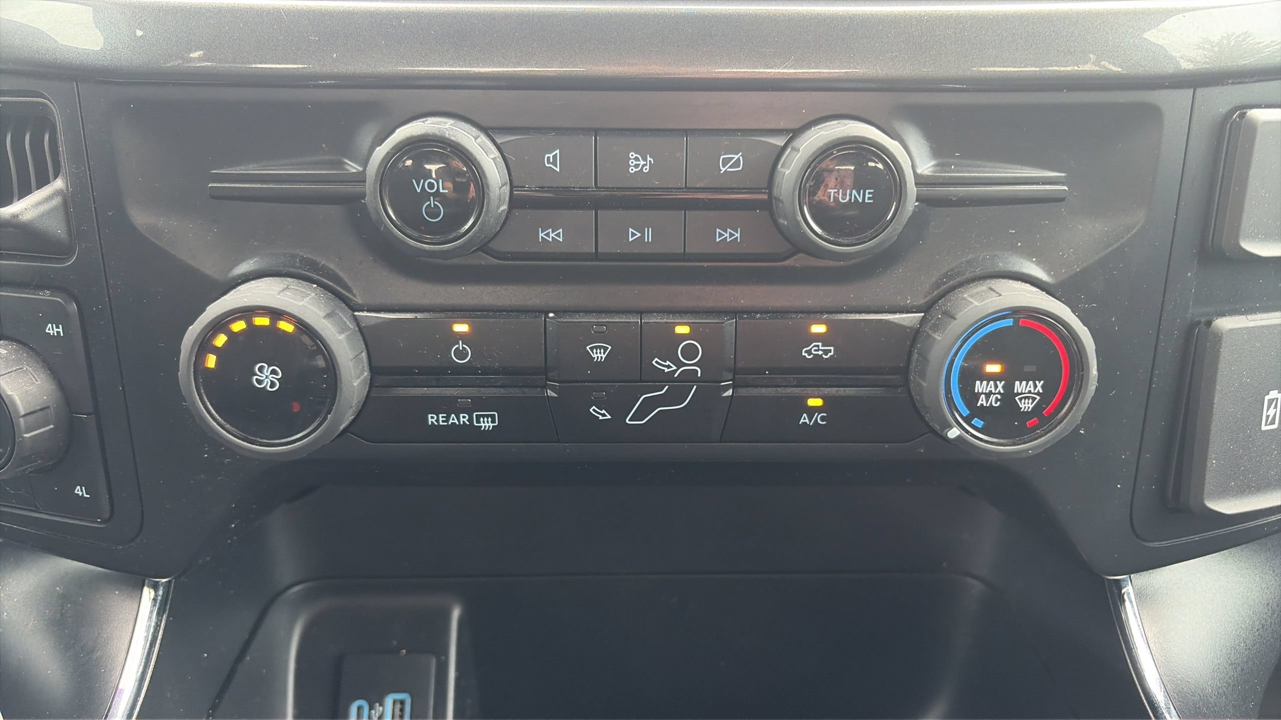 Certified 2024 Ford F150 STX w/ STX Black Appearance Package AWD/4WD image 25